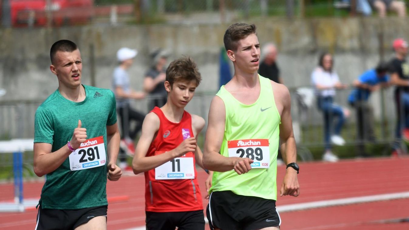 Bravúros siker: döntőben a megyei atlétika csapat