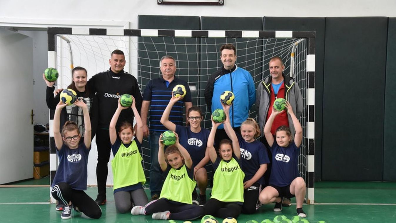 Sportszerek ajándékba a Lóci DSE-től Bánrévén