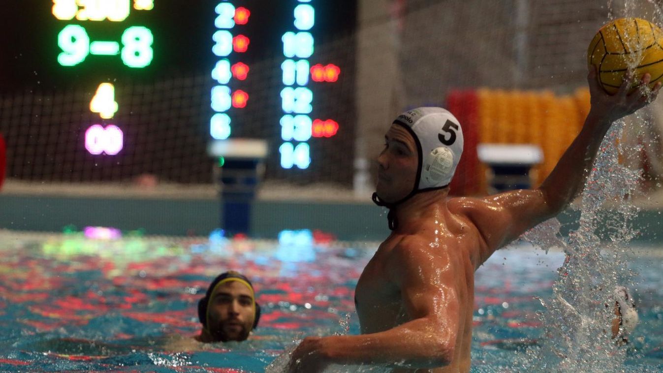 Négyen maradtak meg a világligás keretből