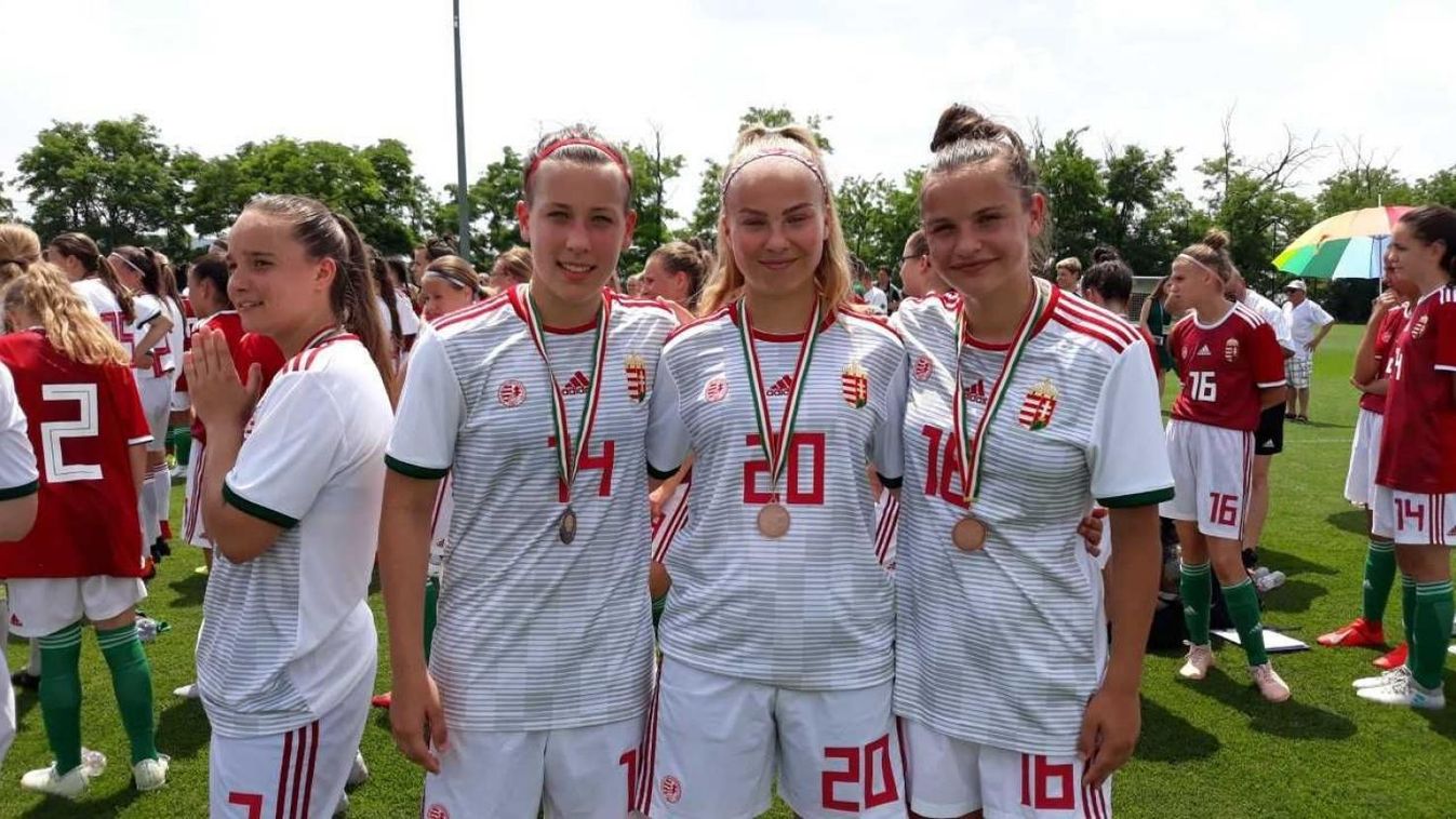 Három megyei lány van a régiós együttesben