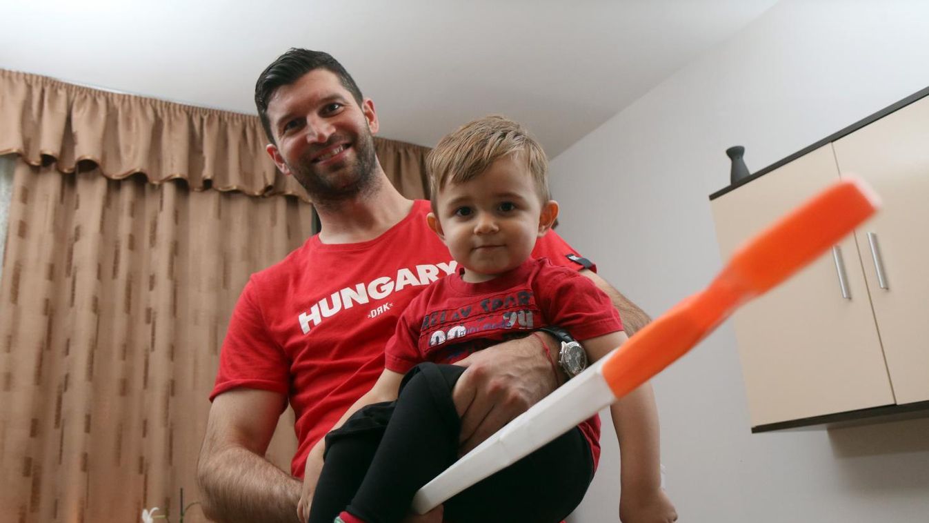 Az alma és a fája: hőségben hokiznak