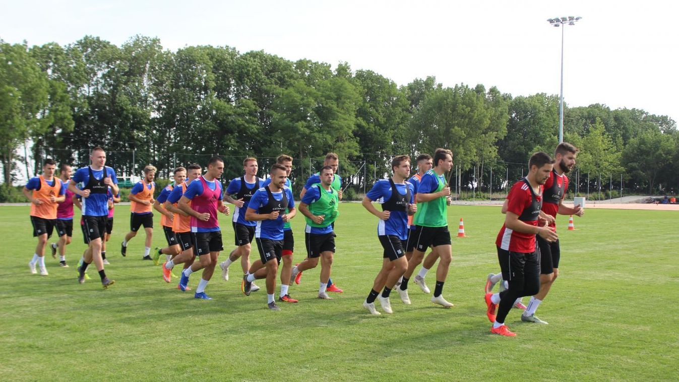 Székfoglalótól a vegykonyháig