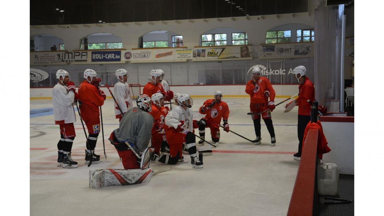 Jégre léptek a Macik