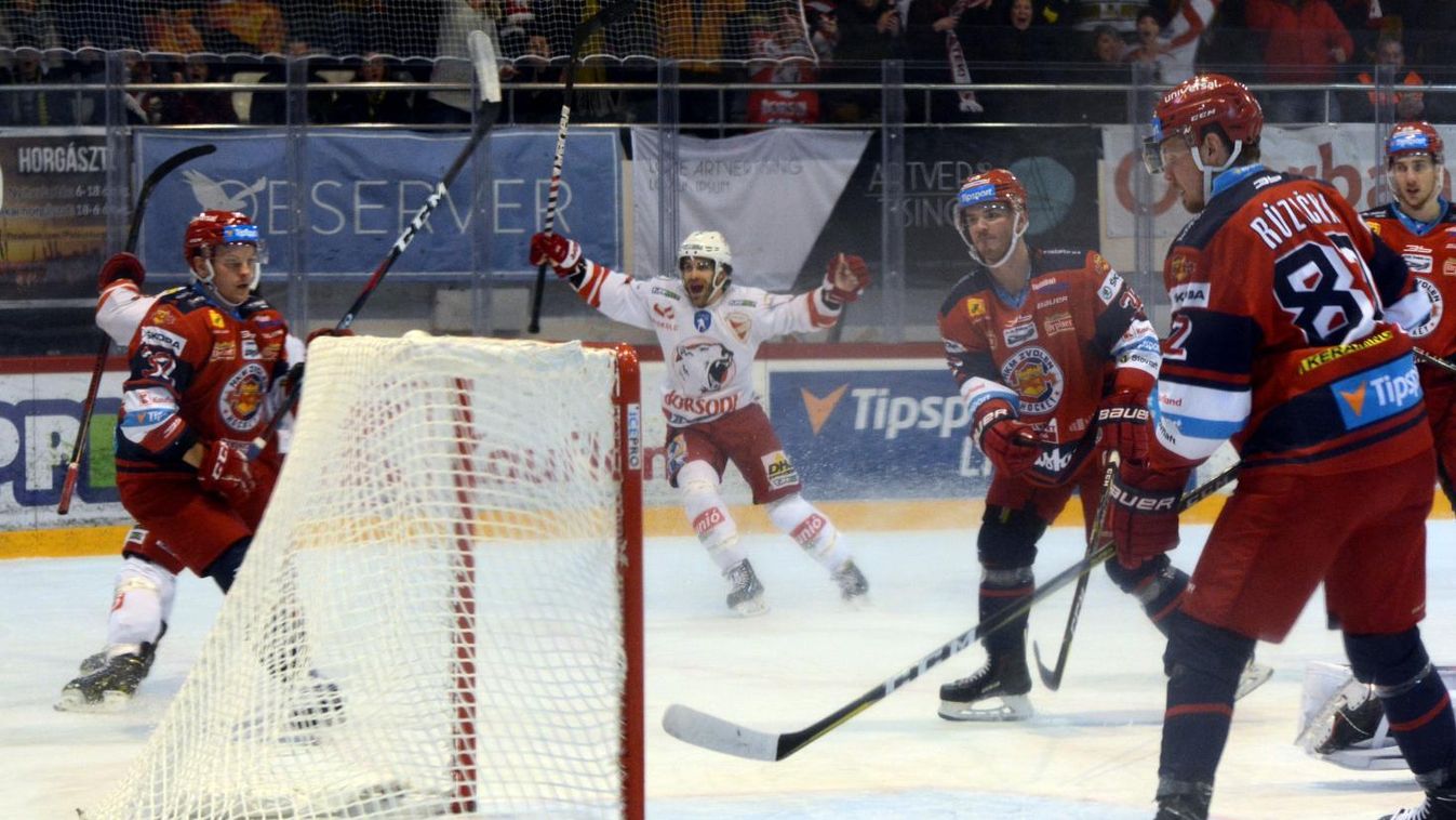 Szezonrajt péntek 13-án