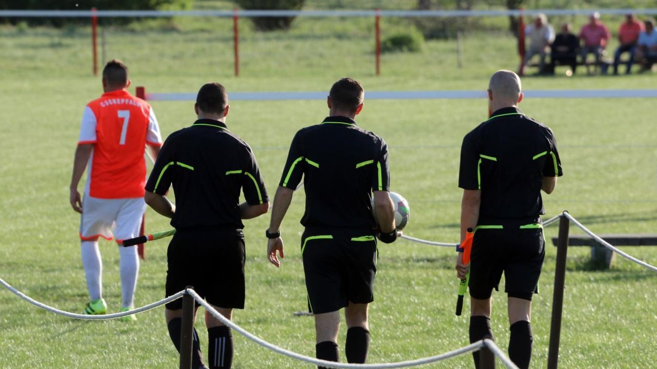 „A hibákból tanulnunk kell. Megyünk tovább előre.”