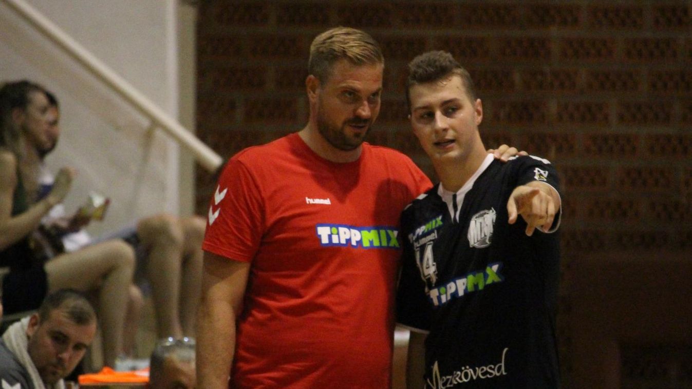 Programváltozás a matyóföldi kéziseknél