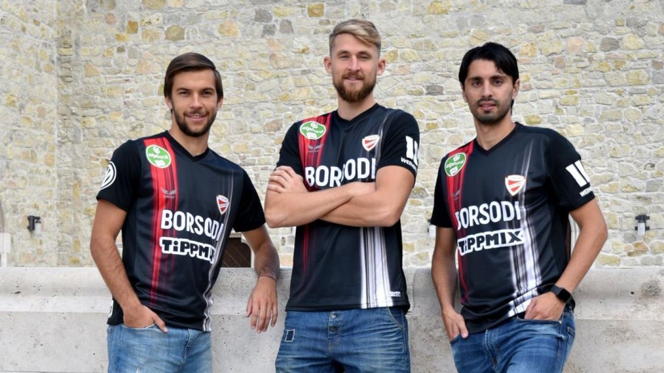 Ismét lesz fekete színű meze a csapatnak