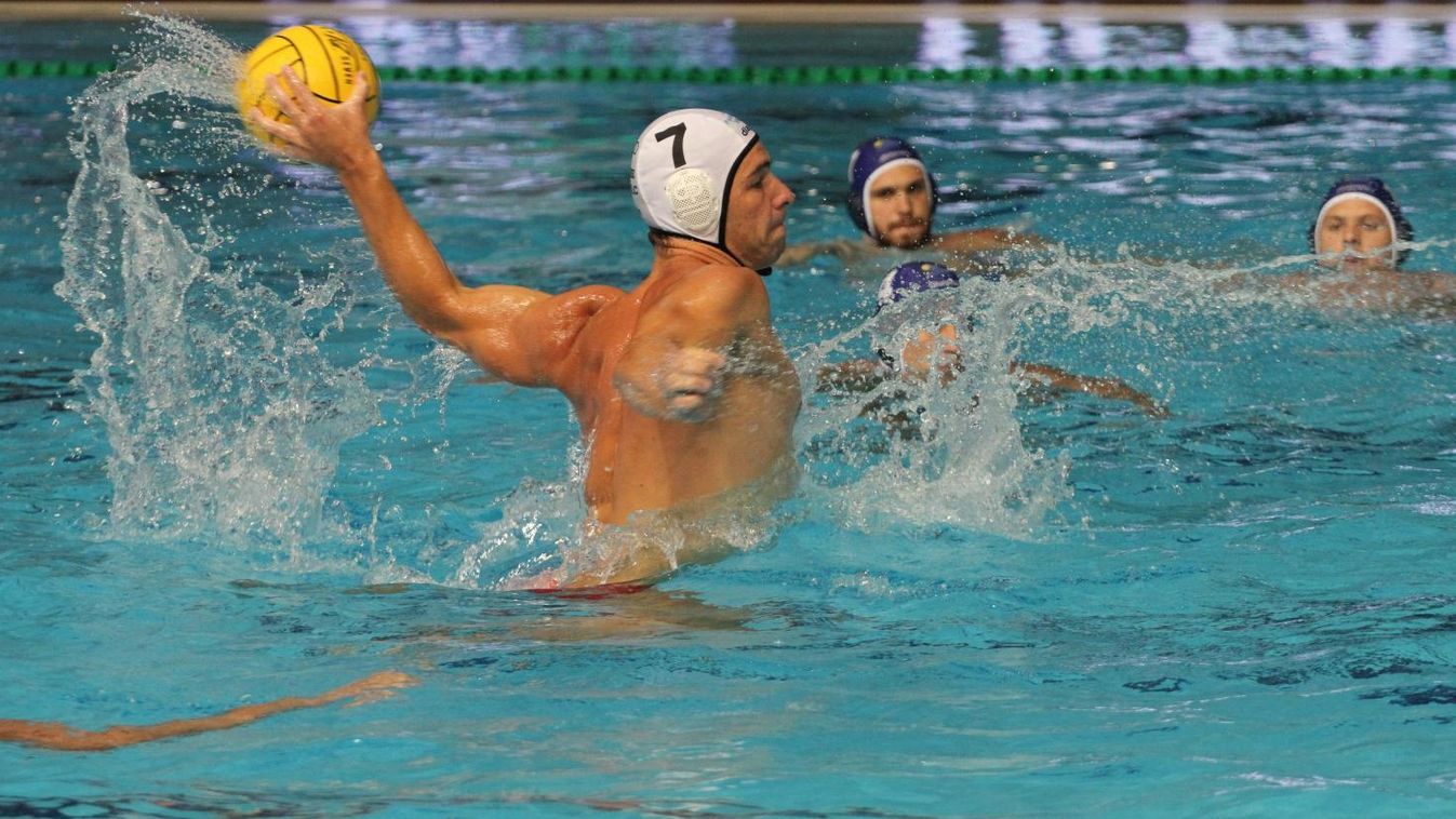 Manzi nagy napja: fordítás az olasz pólós hetesével