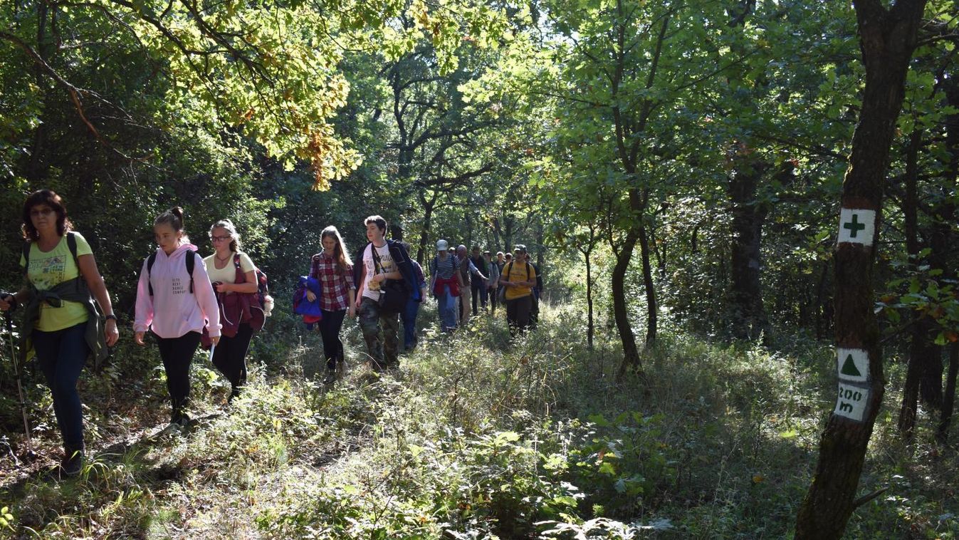 XV. Szendrő Körül Gyalogszerrel