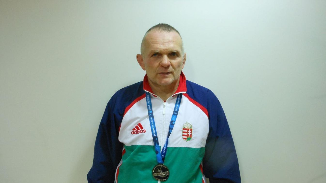 Aranyért utazik Tbiliszibe