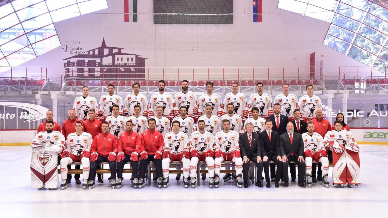 Péntek este kezdik a „medvetáncot”