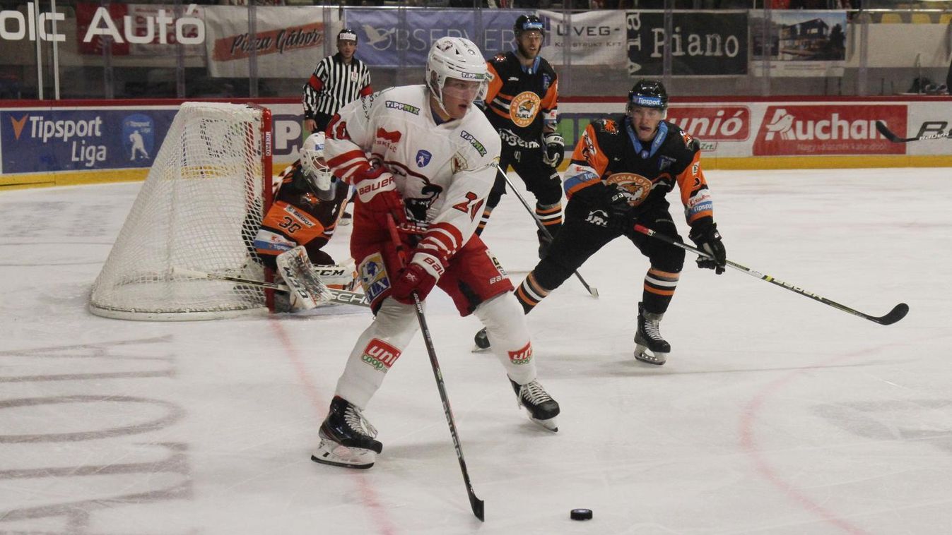 Háromnak indult, de egy lett