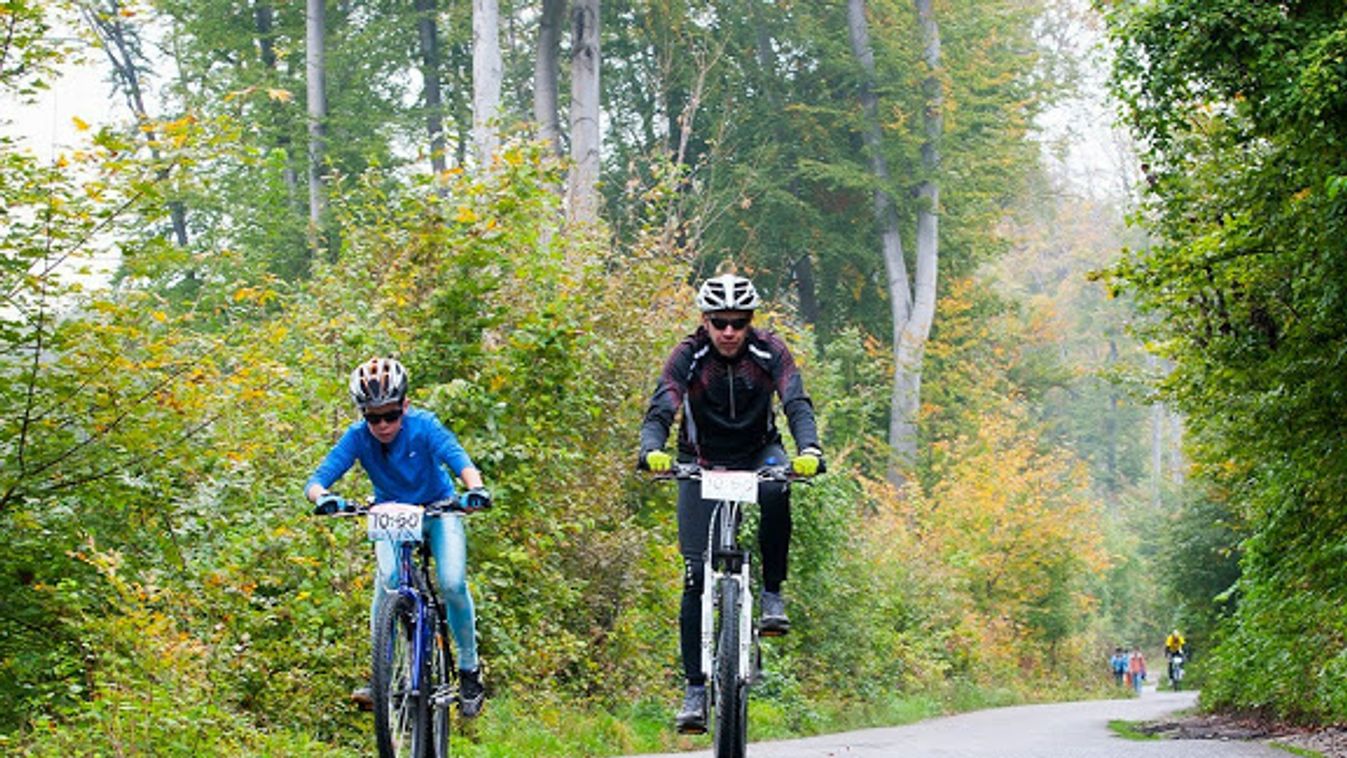 Üveghuta-kupa: Bükkszentkeresztre tekernek