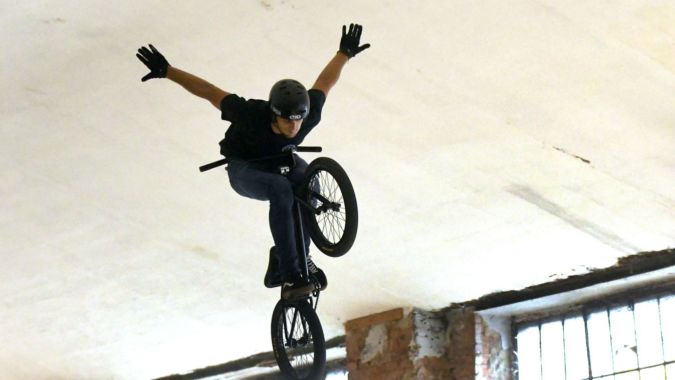 Hétvégi versenyek a Factoryban