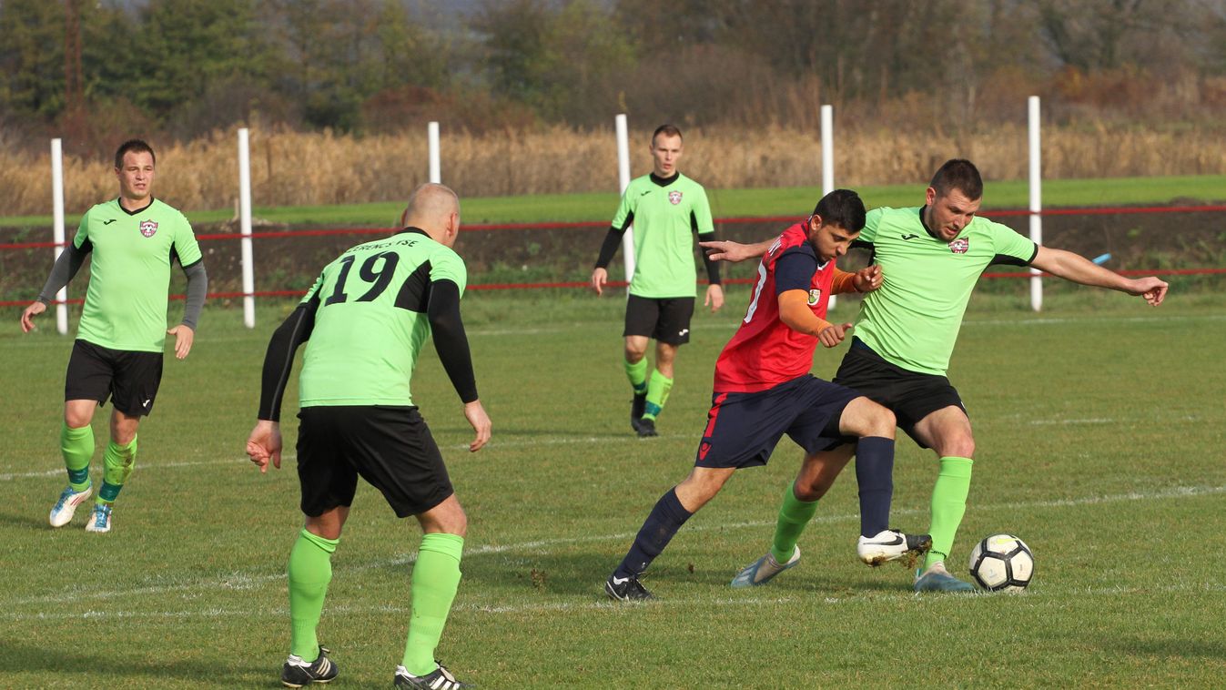 „Borzasztó gyenge, helyenként nézhetetlen játékkal sikerült begyűjteni a három pontot”