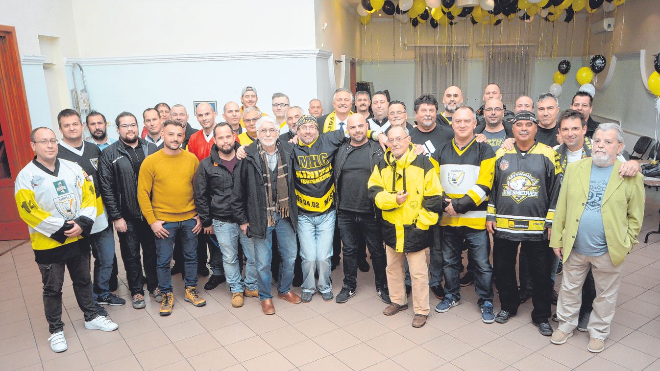 A hoki őskorára emlékeztek