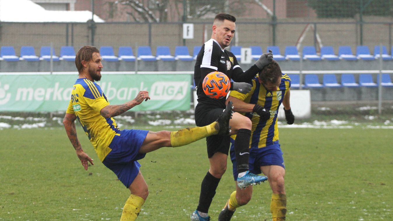 „Nem érdemeltünk vereséget, sajnálom a játékosaimat”