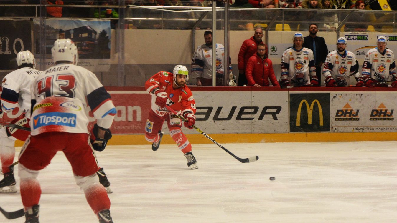 Bukfenc az év utolsó meccsén