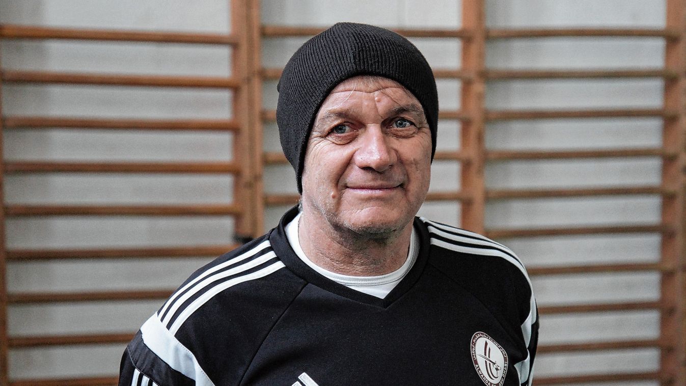 „Nehéz kilencven percre számítok”