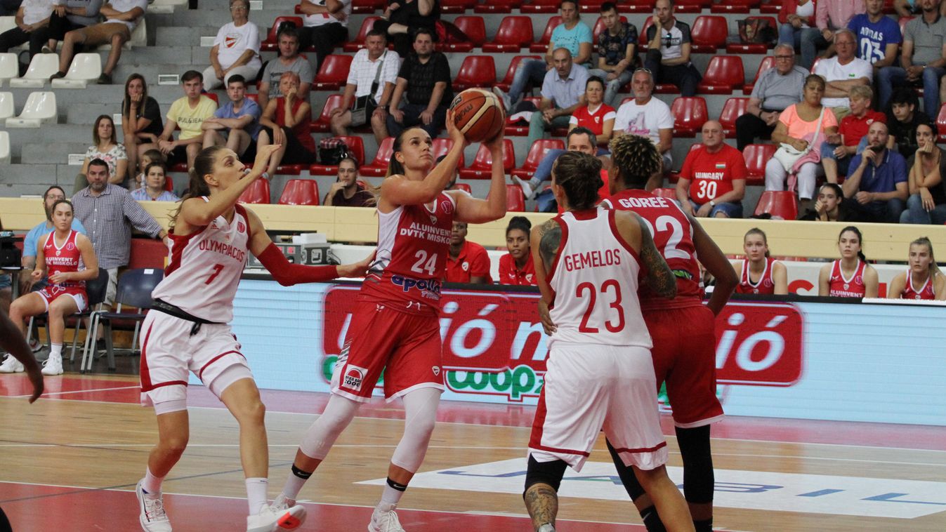 Élőben 768 néző láthatja