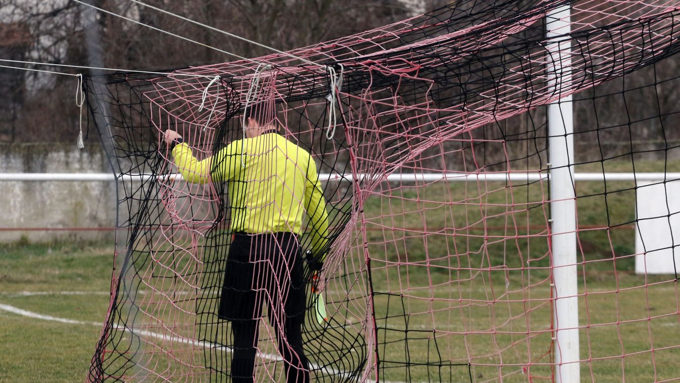 „A mérkőzést tompán kezdtük, de okosan játszva háromgólos előnyre tettünk szert”