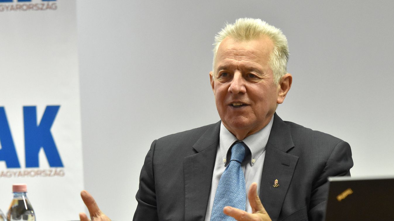 Egy hónapon belül lehet új időpont