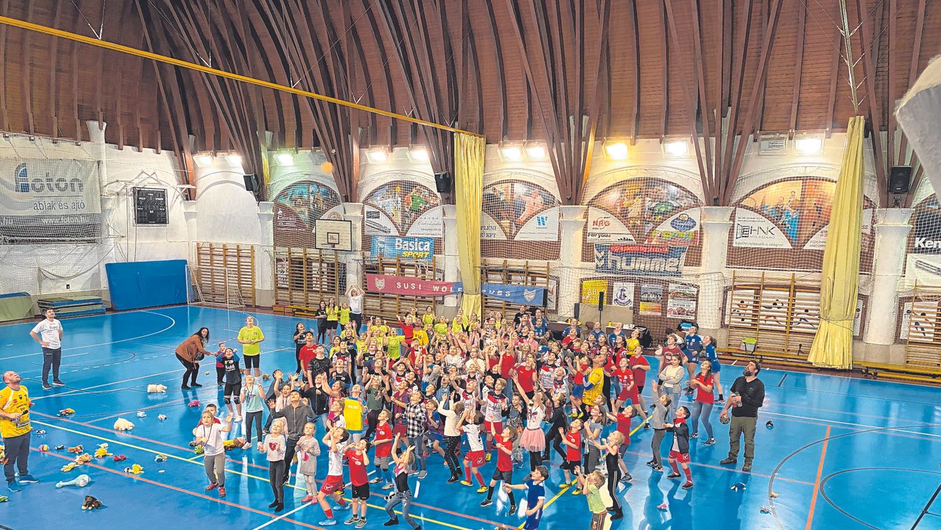 A kabalájuk is pályára lépett