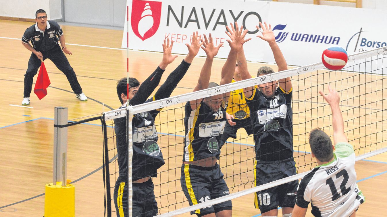 Győztes mérkőzésen mutatkozott be Hollósy László