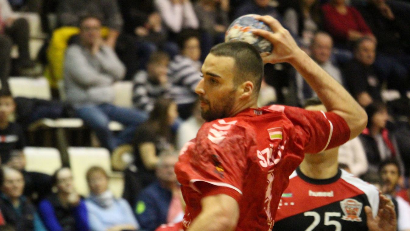 Az MKC és a juniorválogatott összemérik erejüket