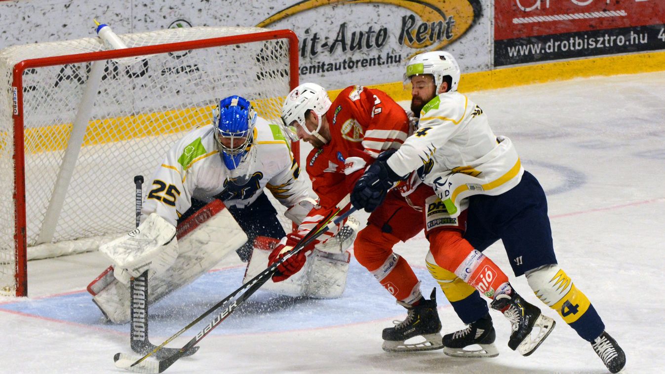 A MAC ellen mennek pénteken a Macik
