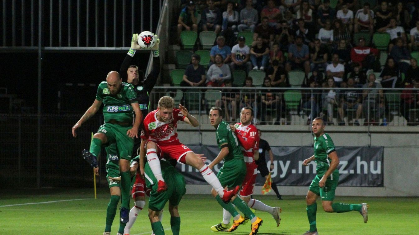 A paksi egyetért Kuttorral