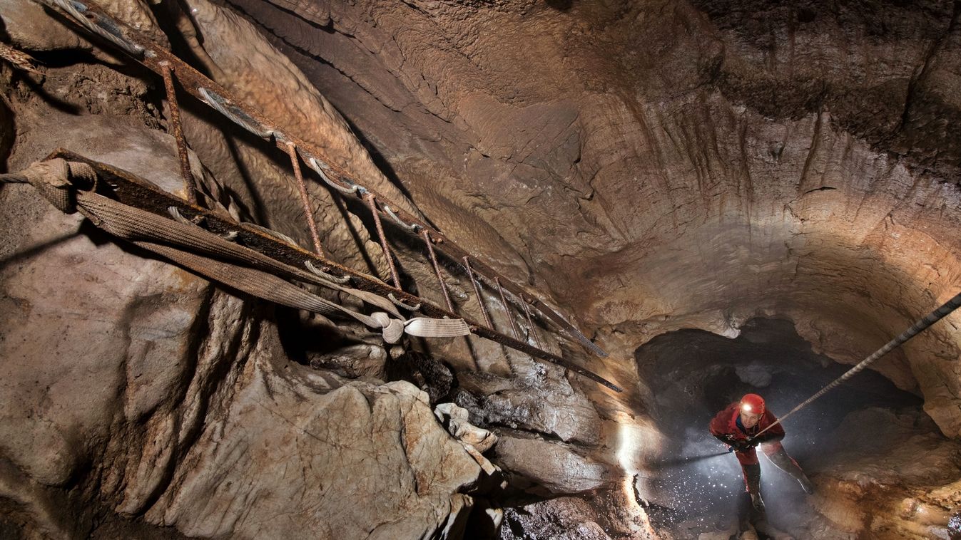 Föld alatti világunk egy női fotós szemével