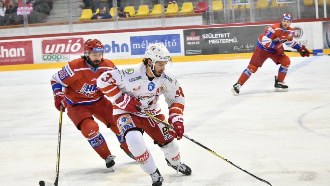 Gőz Balázs is hosszabbított