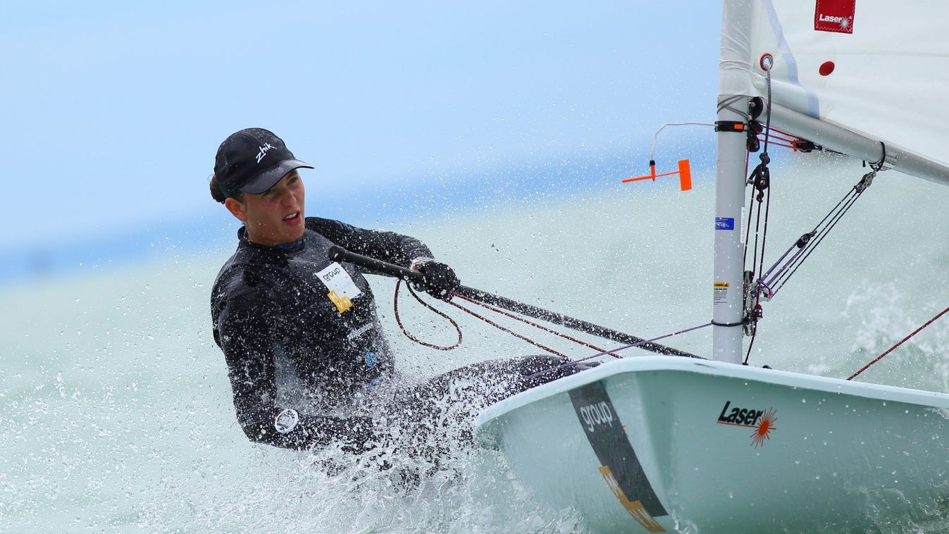 Mindent vitt Füreden