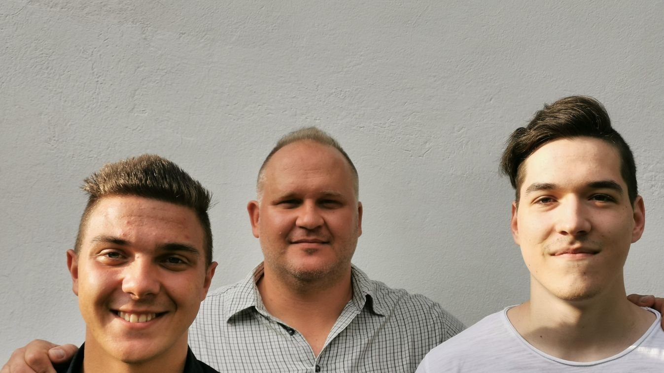 Egy új utat választottak