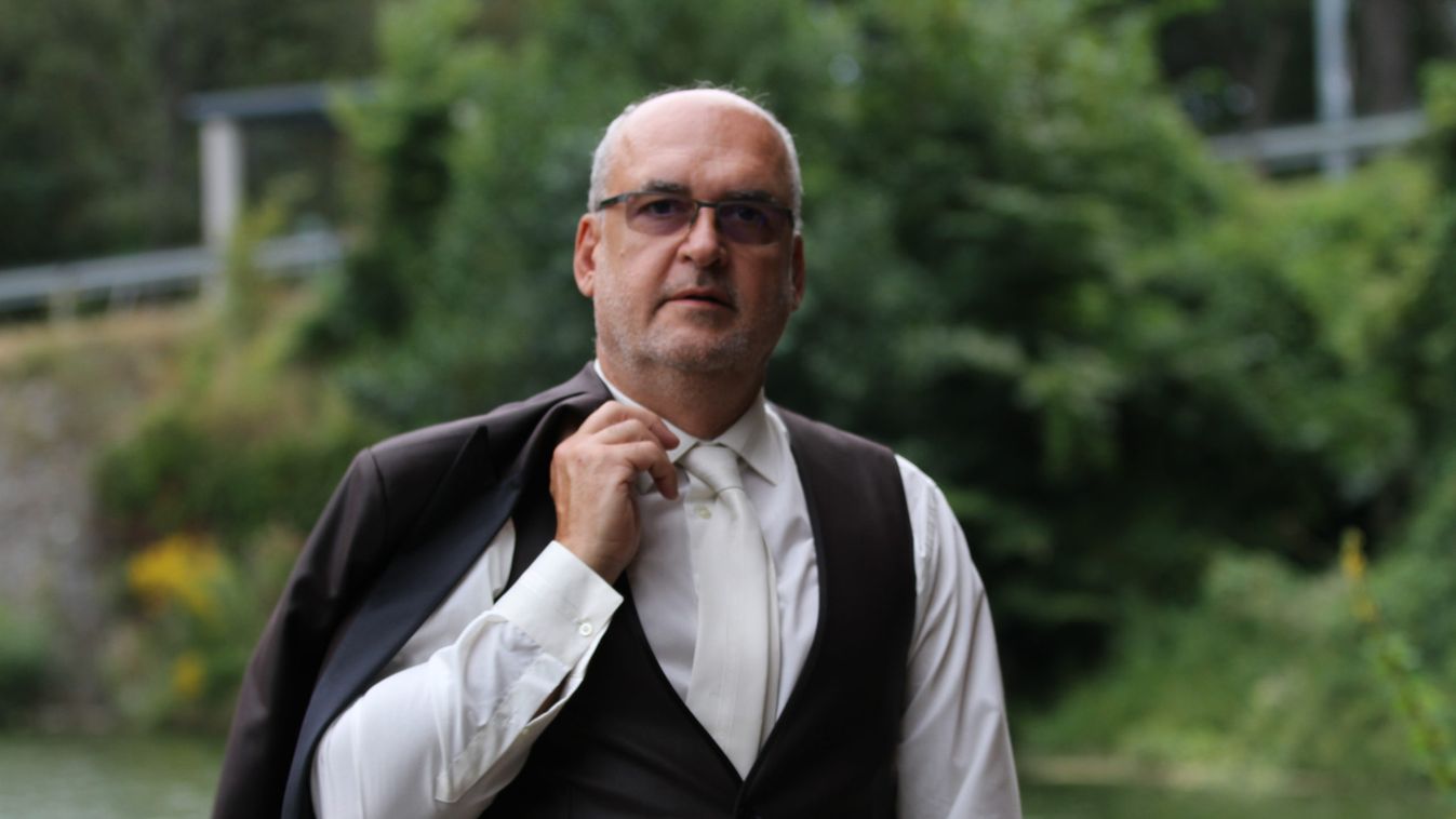 Életben maradt a képviselet