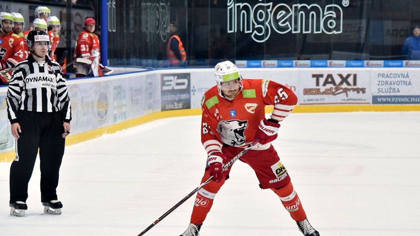 Kiss Dániel is marad a piros-fehéreknél