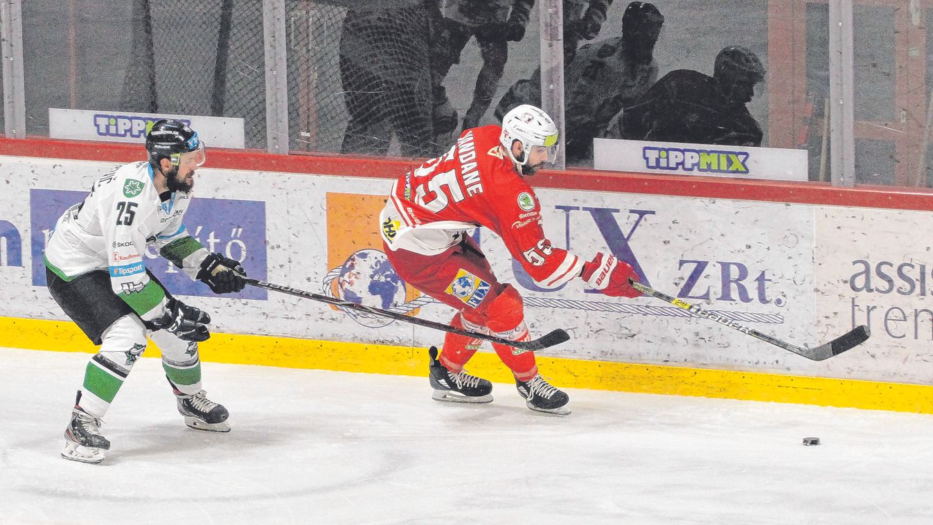 Kivárnak a nemzetközi hokipiacon