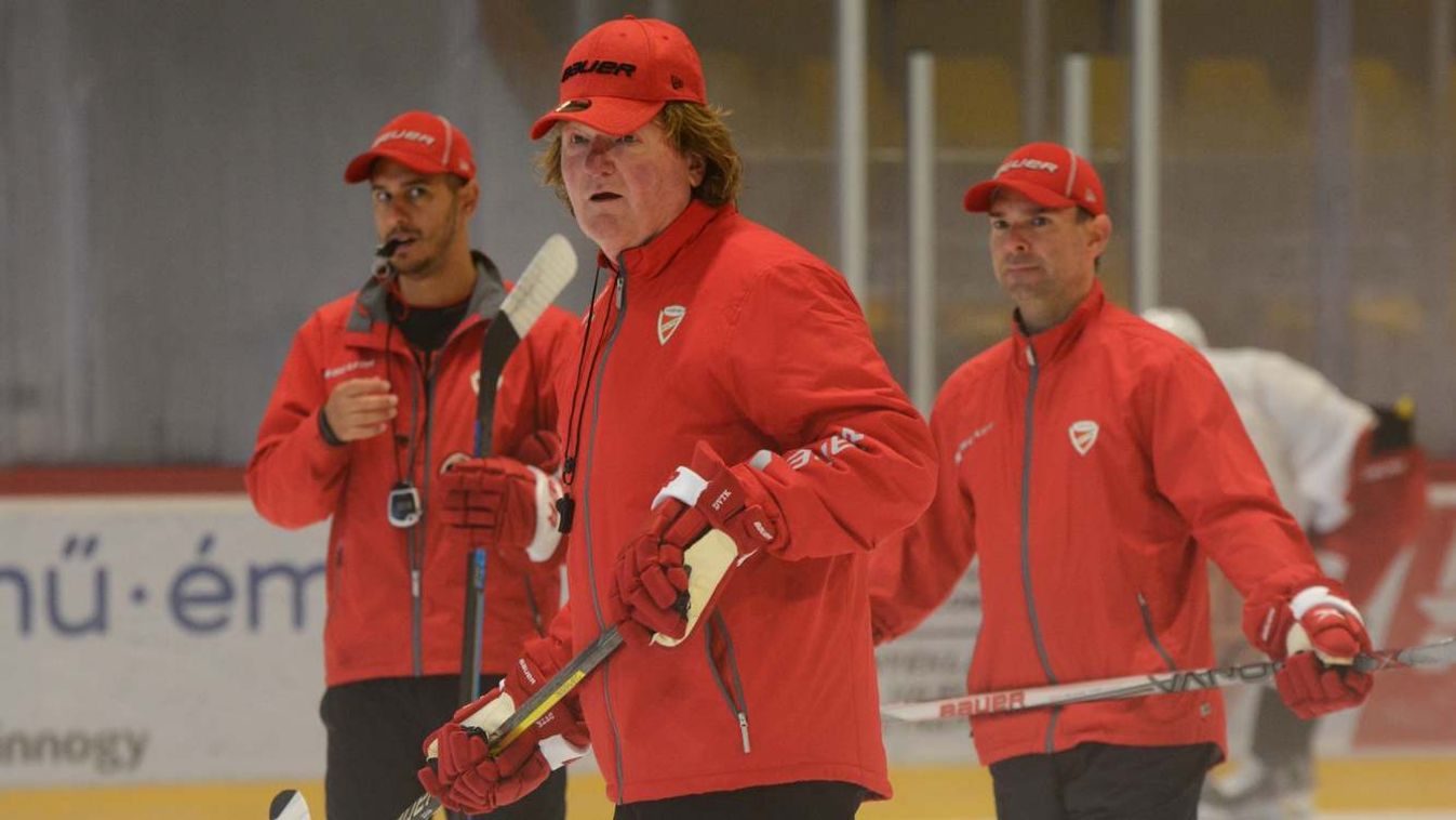 Mindenki előtt nyitva áll az ajtó a Jegesmedvéknél