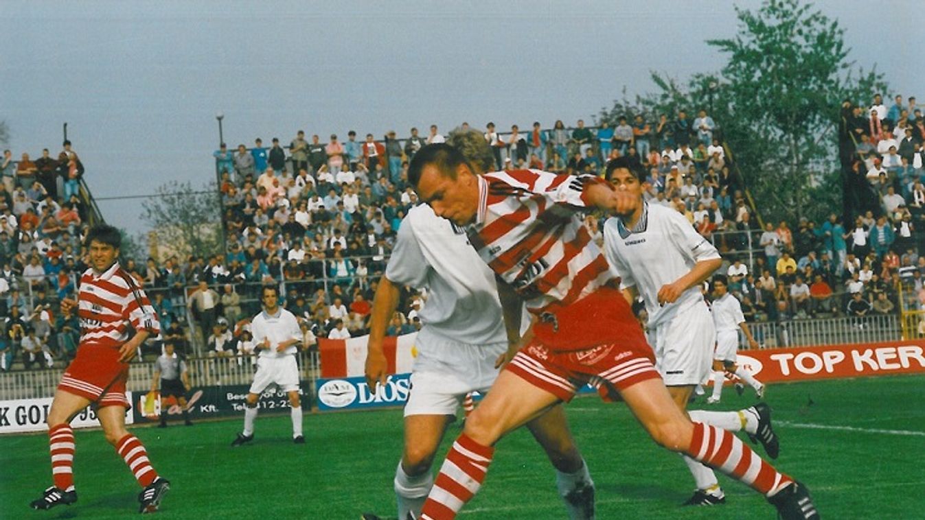 Játékosként a nyakára vette a labdát