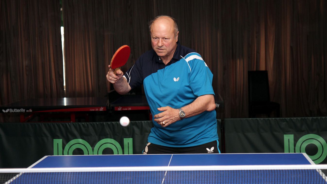 A hetven évtől az idősebb rendőrökig