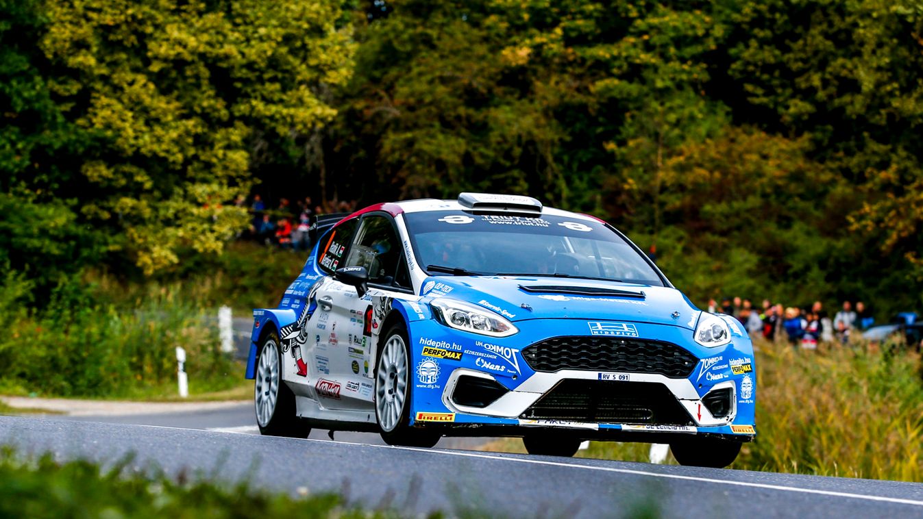 Kész lett az autó, indulnak