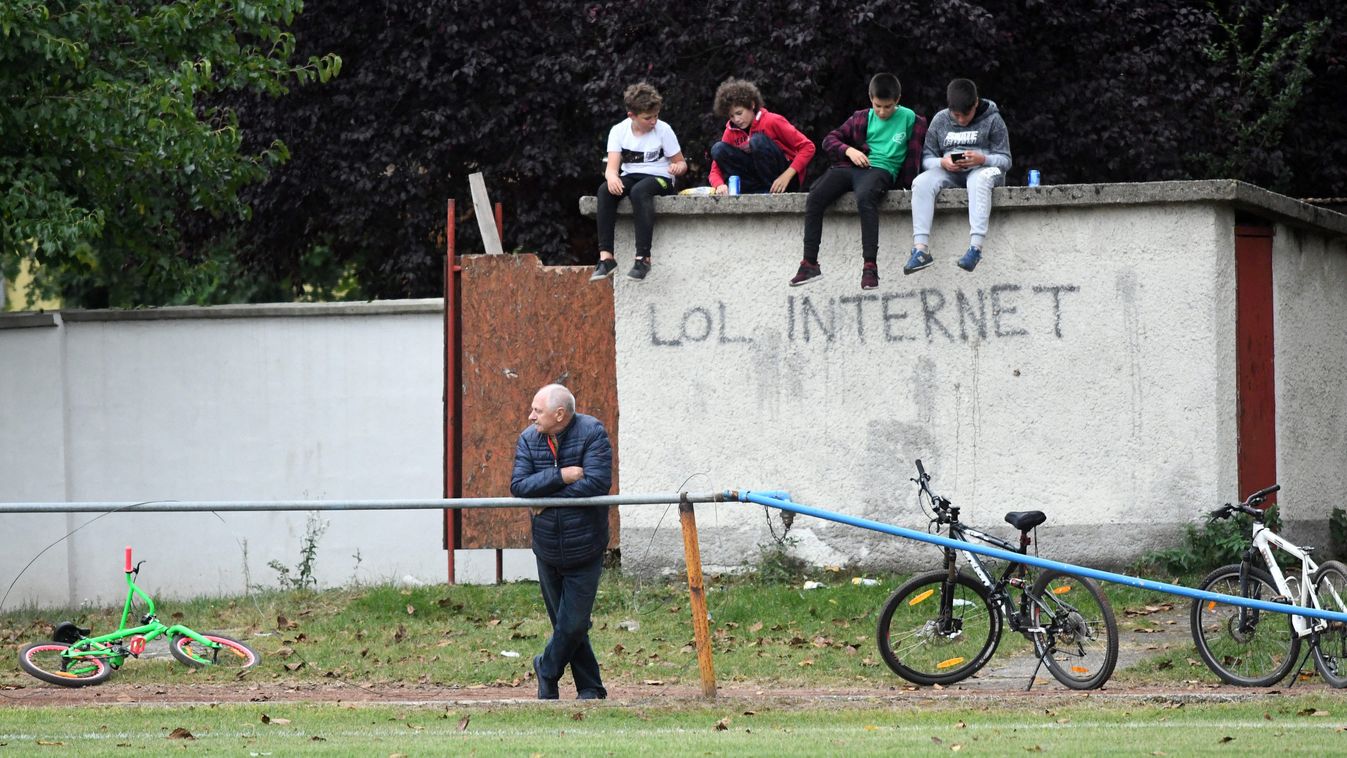 „Az első félidei káosz után a szünetben rendeztük a sorokat”