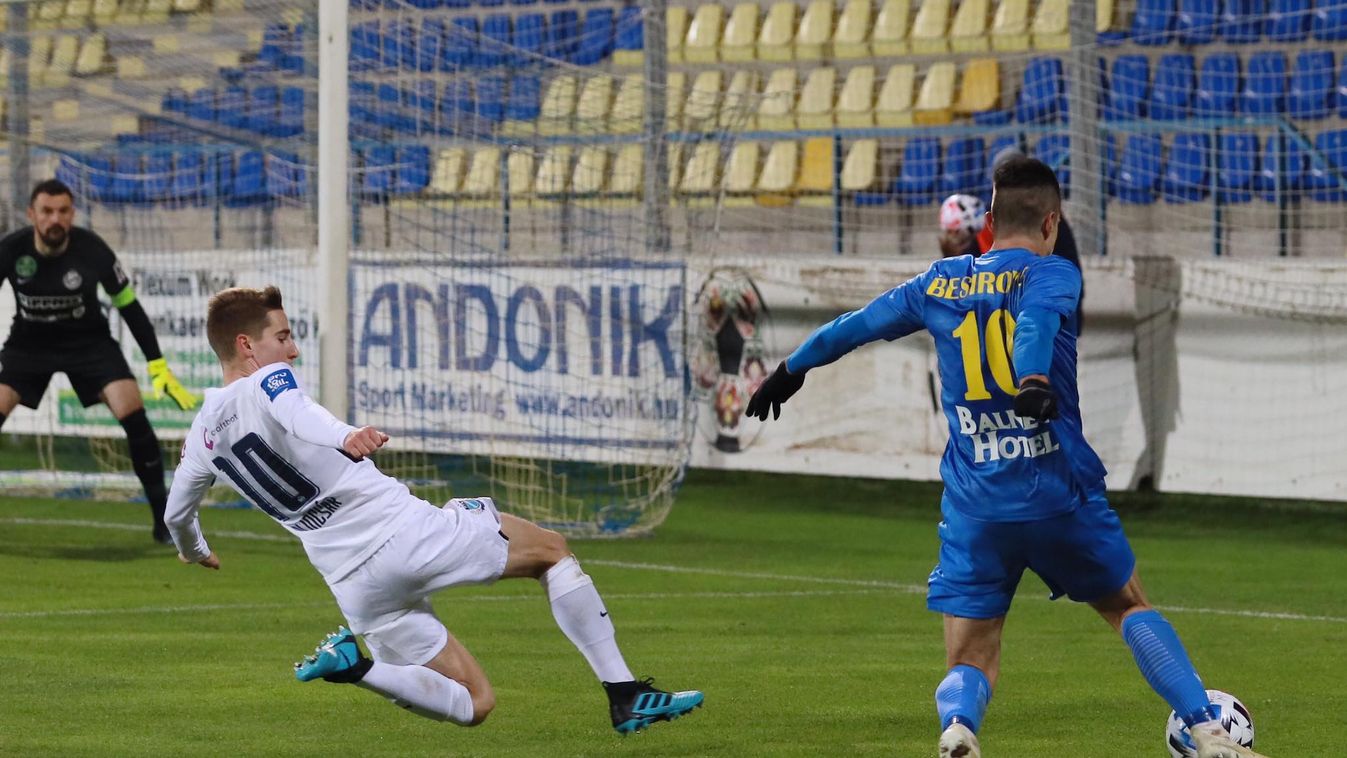 Gólok: mint Columbo felesége