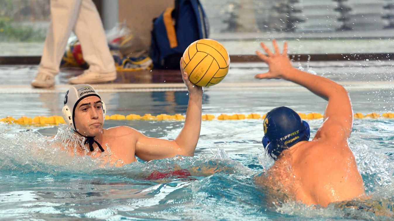 Parádézott a volt kapusuk