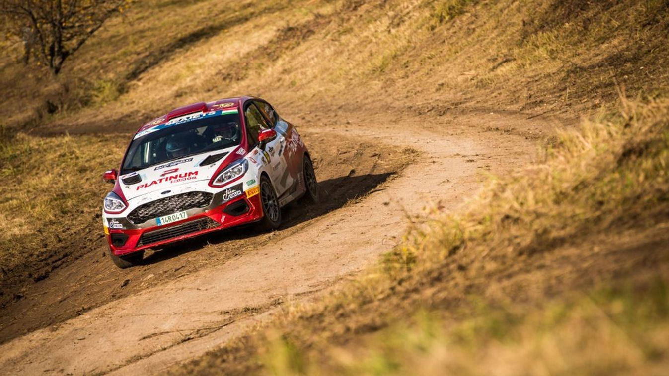 Bizonyítanának a férfiak között