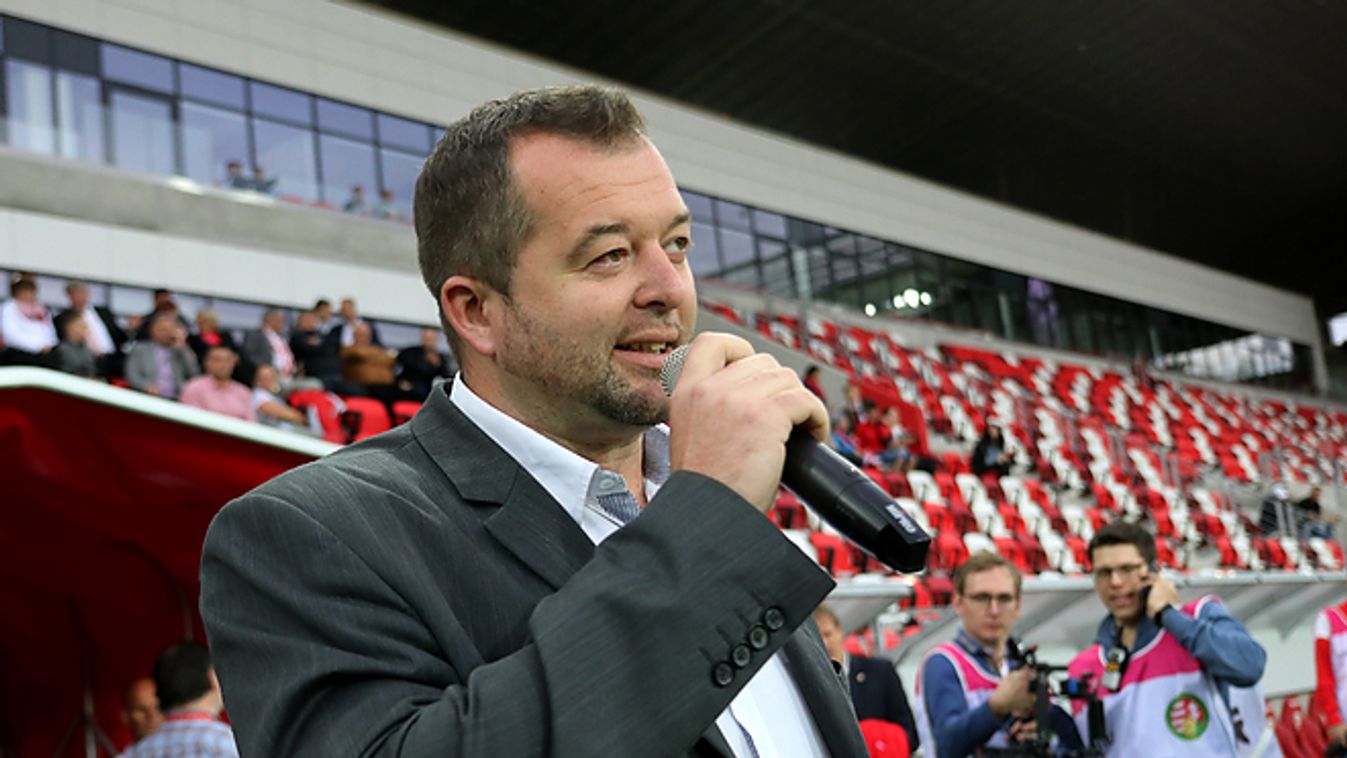 Háromszáz meccsen „hangolta” a szurkolókat