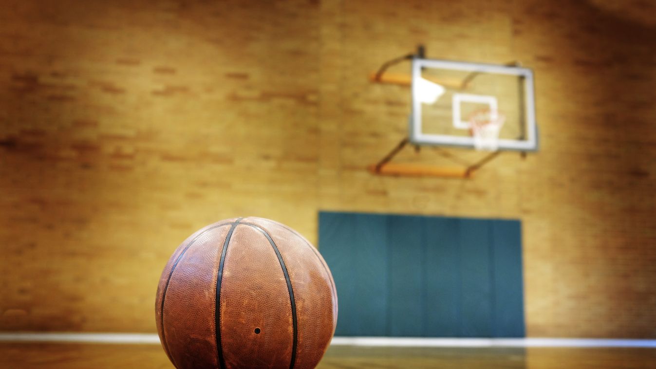 Alulmaradt a Tiszaújvárosi Termálfürdő Phoenix KK csapata a Ceglédi KE ellen