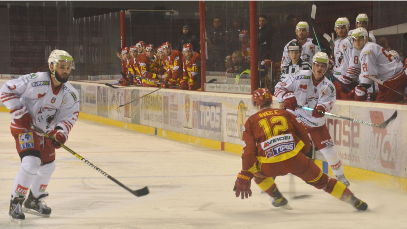 Kikaptak a Macik Trencsényben