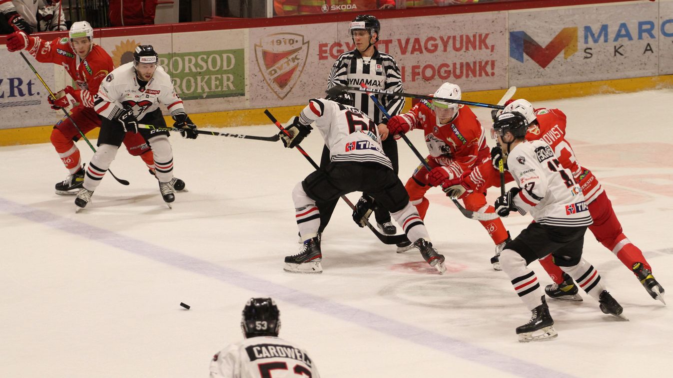 Háromért a negyvennégyen